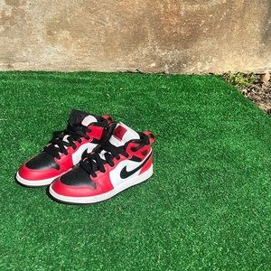 Jordan Retro 1 size 1 kids